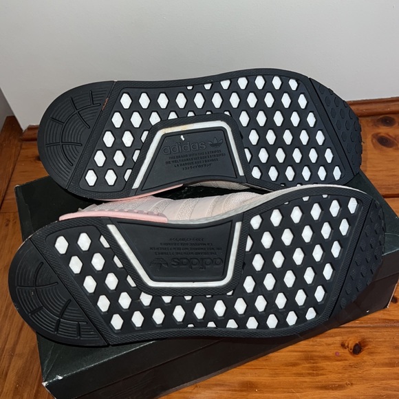Adidas NMD R1 - Picture 12 of 13